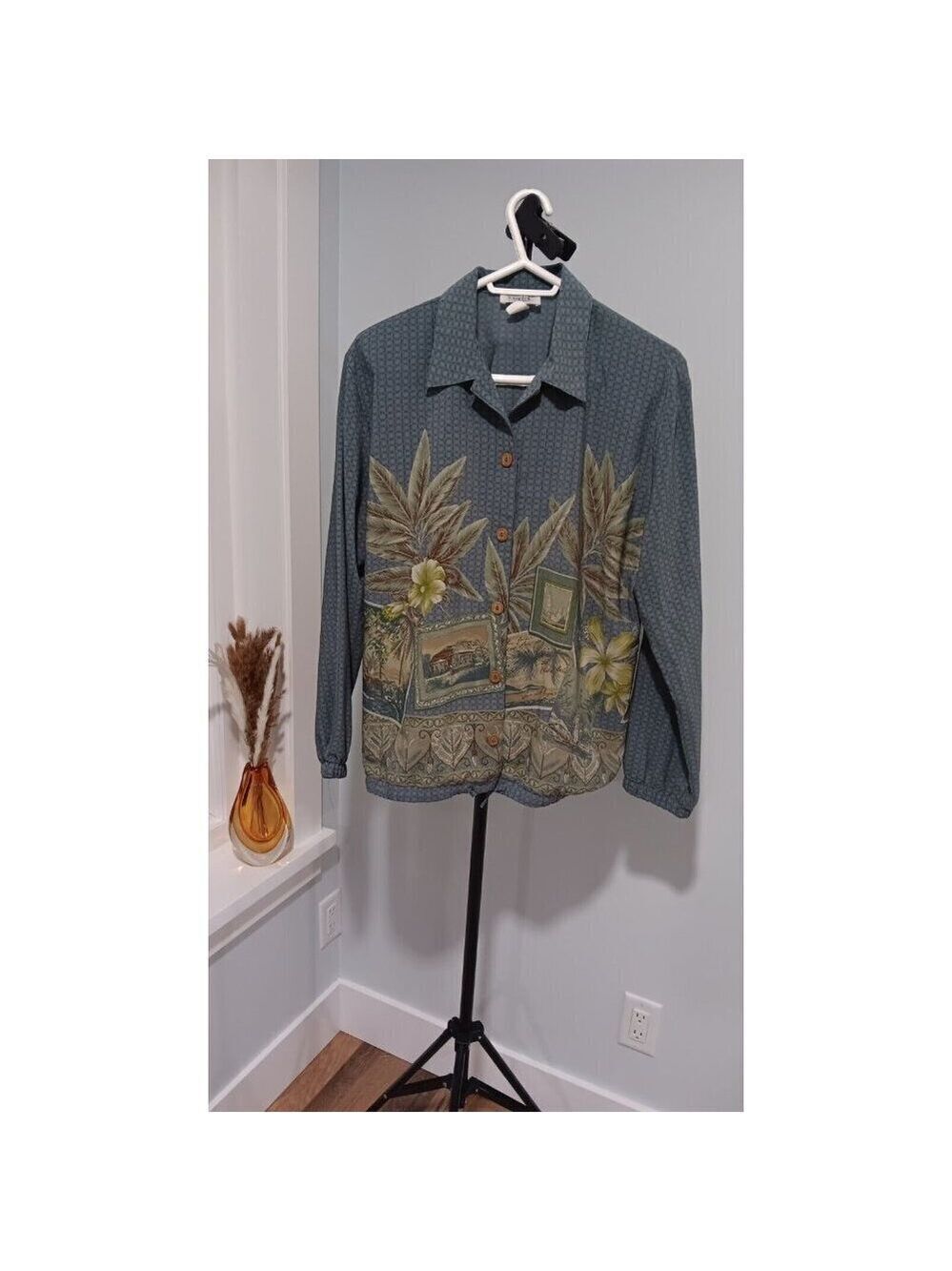 Medium Women's Teddi Shirt With Tropical Safari Hawaiian Beach Zebra Theme